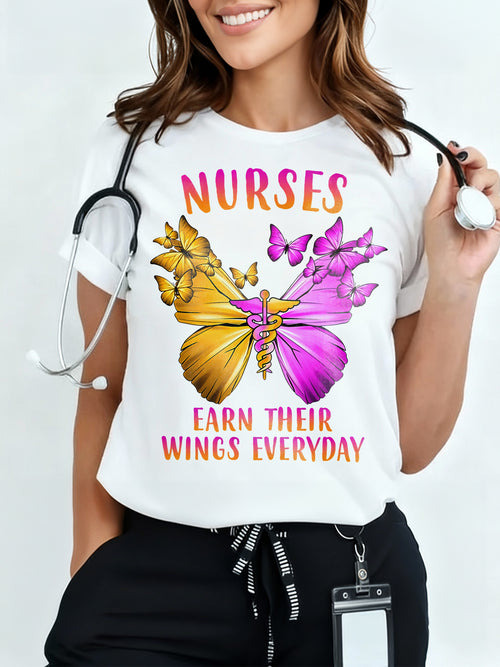 "Nurses Earn Their Wings Everyday" Maglietta Infermieri – Nurse T shirts