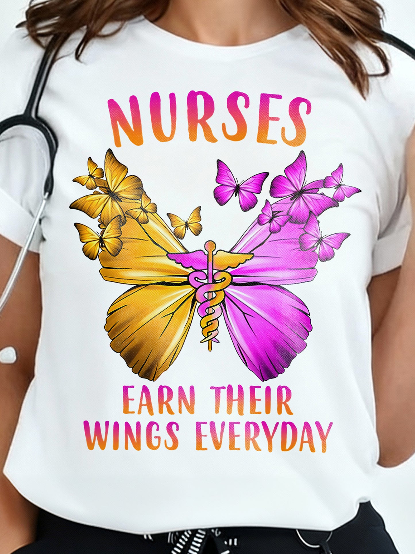 "Nurses Earn Their Wings Everyday" Maglietta Infermieri – Nurse T shirts
